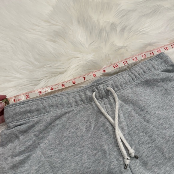 Nike Sweat Shorts Soft Heather Grey Size XS - Picture 12 of 13